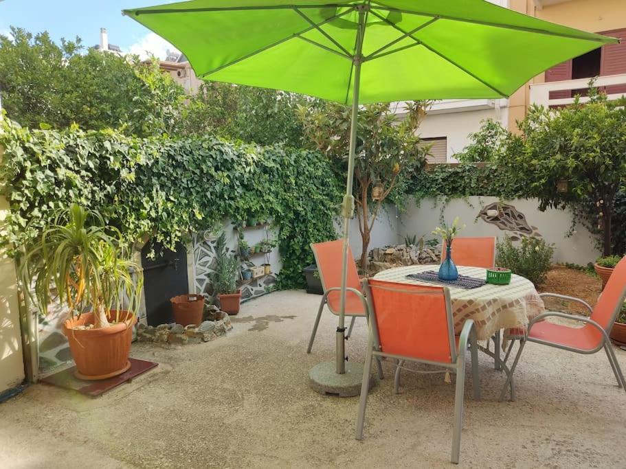 Modern Apartment Near Airport, Port & Beach Nea Alikarnassos Bagian luar foto